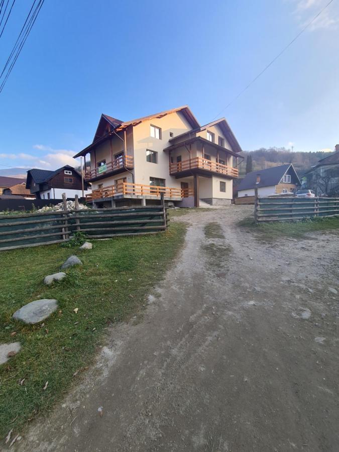 Casa Bujor De Munte Dragoslavele Hotel Bagian luar foto