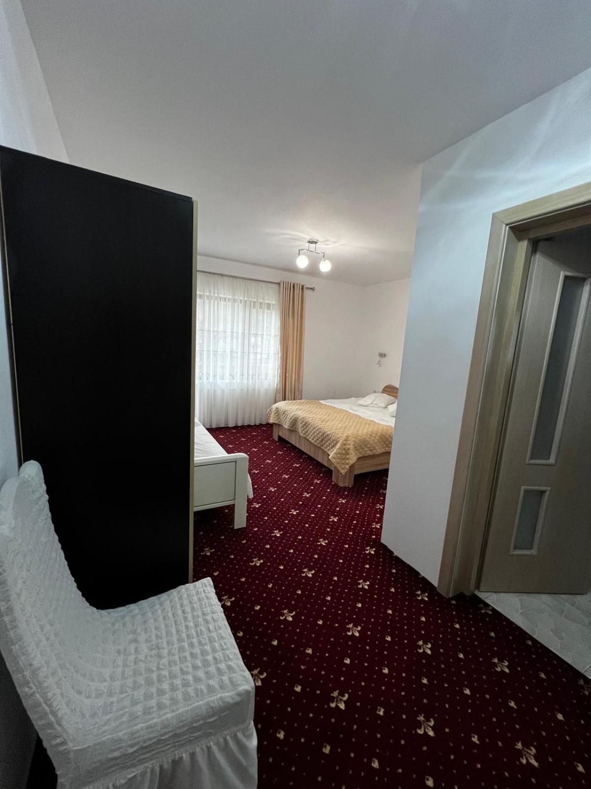 Casa Bujor De Munte Dragoslavele Hotel Bagian luar foto